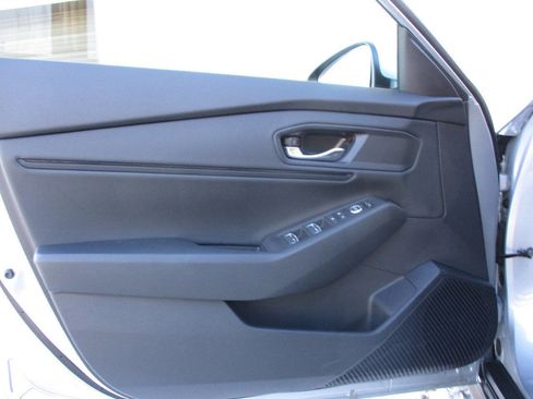 Used 2023 Honda Accord EX image 33