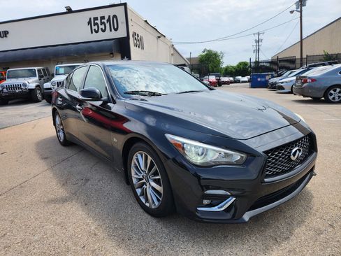 Used 2018 INFINITI Q50 Luxe w/ Essential Package (3.0T Luxe) RWD image 7