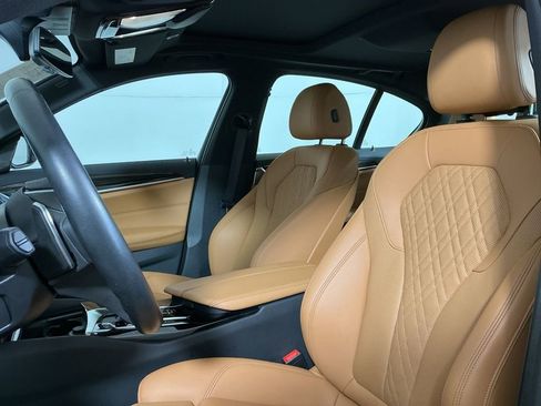 Certified 2023 BMW 530i w/ Premium Package image 23