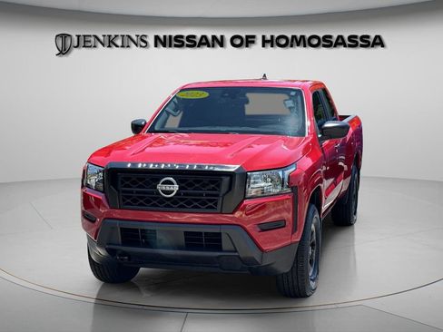 Certified 2023 Nissan Frontier S w/ Technology Package AWD/4WD image 11