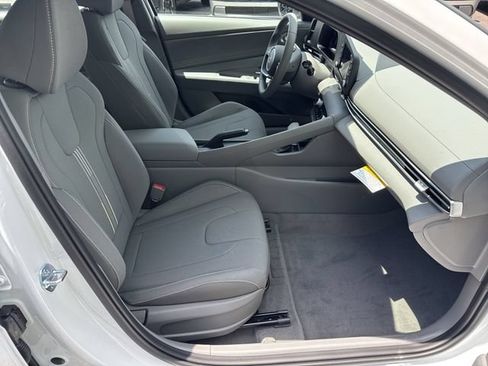New 2026 Hyundai Elantra Sport FWD image 13