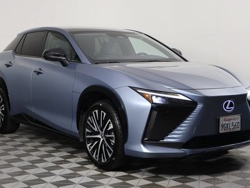 Certified 2023 Lexus RZ 450e Premium w/ Accessory Package (Z1) AWD/4WD image 3