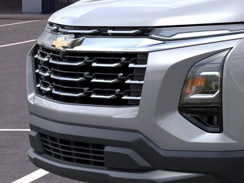 New 2026 Chevrolet Equinox LT w/ Convenience Package II FWD image 13
