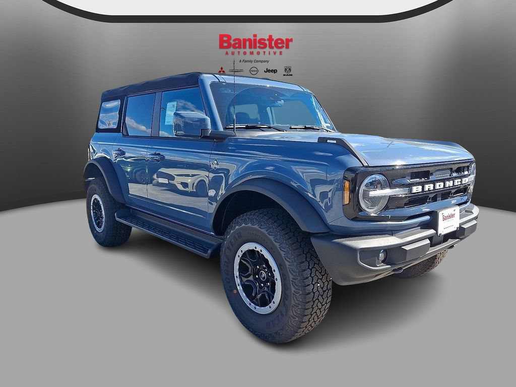 Used 2025 Ford Bronco Outer Banks w/ Sasquatch Package AWD/4WD image 2