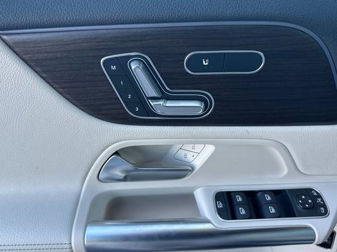 New 2026 Mercedes-Benz GLA 250 4MATIC image 11
