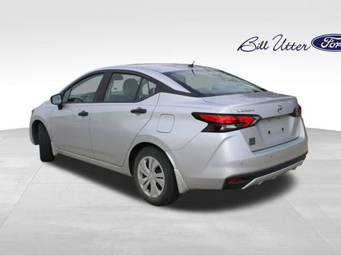 Used 2021 Nissan Versa S image 7