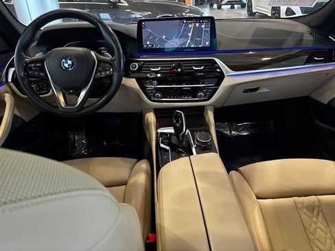 Used 2023 BMW 540i xDrive w/ Premium Package AWD/4WD image 19