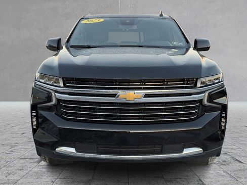 Used 2023 Chevrolet Suburban LT image 3