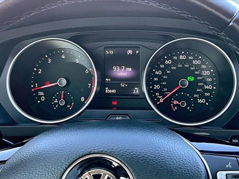 Used 2019 Volkswagen Tiguan SE w/ Panoramic Sunroof Package image 13