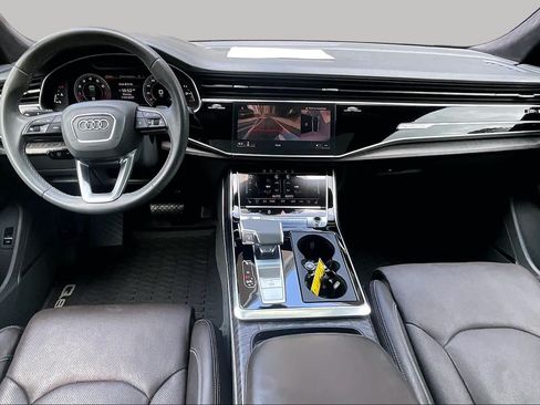 Used 2021 Audi Q8 Prestige AWD/4WD image 16