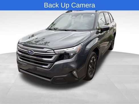 Certified 2025 Subaru Forester Premium AWD/4WD image 2