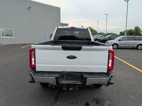 Used 2024 Ford F250 XLT AWD/4WD image 10