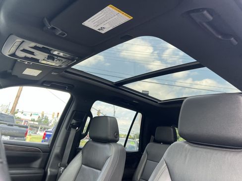 Used 2024 Chevrolet Tahoe Z71 w/ Luxury Package AWD/4WD image 24