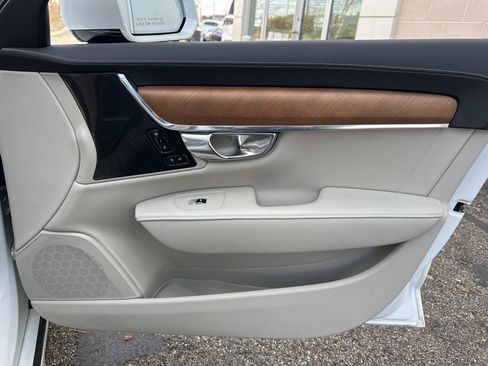 Used 2020 Volvo S90 T6 Inscription w/ Protection Package Premier AWD/4WD image 22