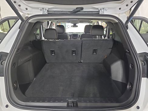 Used 2024 Chevrolet Equinox LT image 12