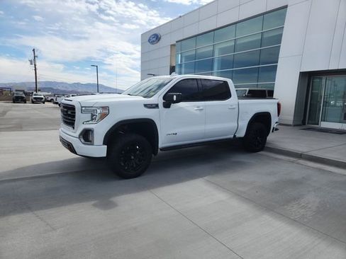 Used 2021 GMC Sierra 1500 AT4 w/ AT4 Premium Package image 2