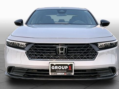 Used 2024 Honda Accord Sport image 4