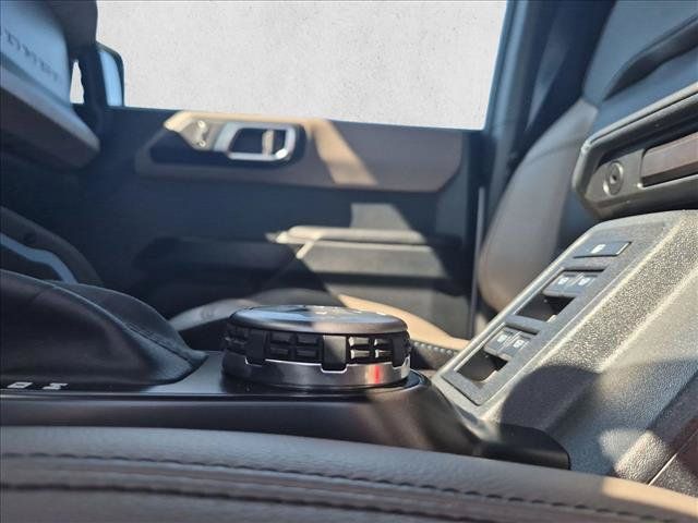 Used 2024 Ford Bronco Wildtrak AWD/4WD image 30