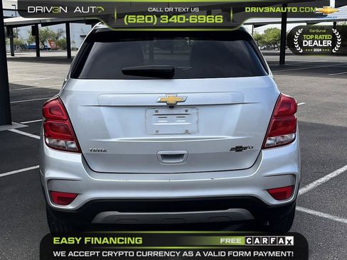Used 2019 Chevrolet Trax LT w/ LT Convenience Package FWD image 6