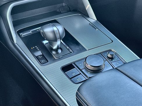 Used 2025 MAZDA CX-90 3.3 Turbo S w/ Premium Package image 17