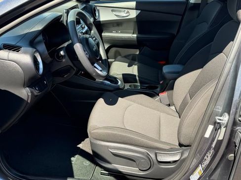 Used 2023 Kia Forte LXS FWD image 20