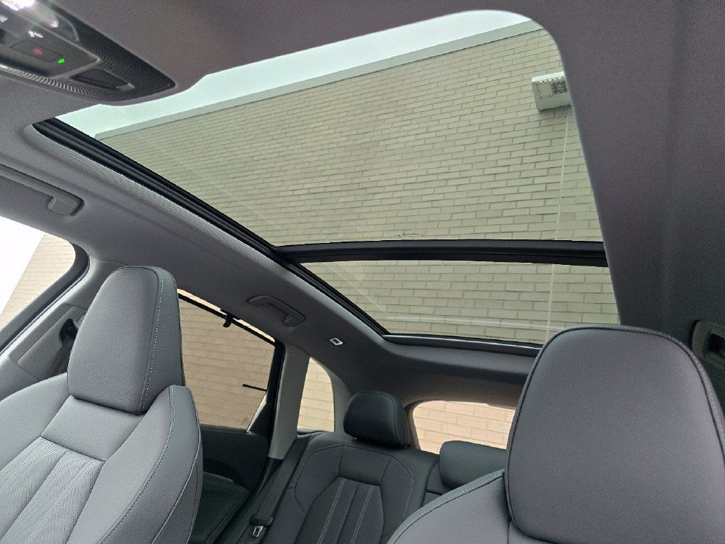 Certified 2025 Audi Q5 Premium Plus w/ Premium Plus AWD/4WD image 3
