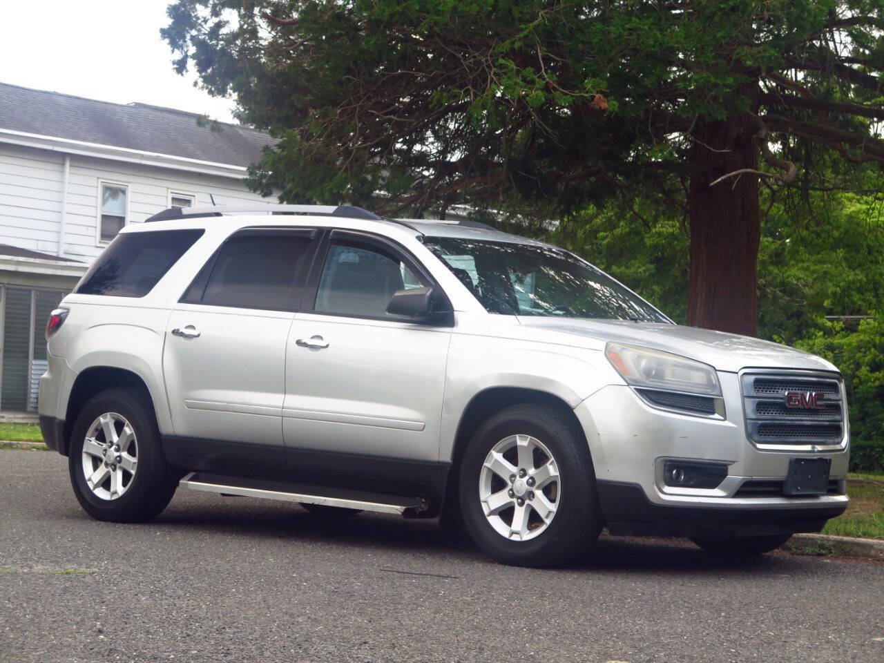 Used 2014 GMC Acadia SLE AWD/4WD image 6