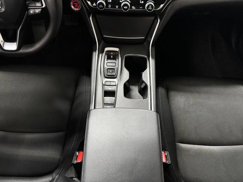 Used 2021 Honda Accord Hybrid image 25