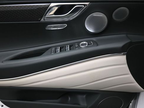 New 2026 Genesis GV80 3.5T e-SC AWD/4WD image 21