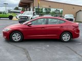 Used 2017 Hyundai Elantra SE image 5