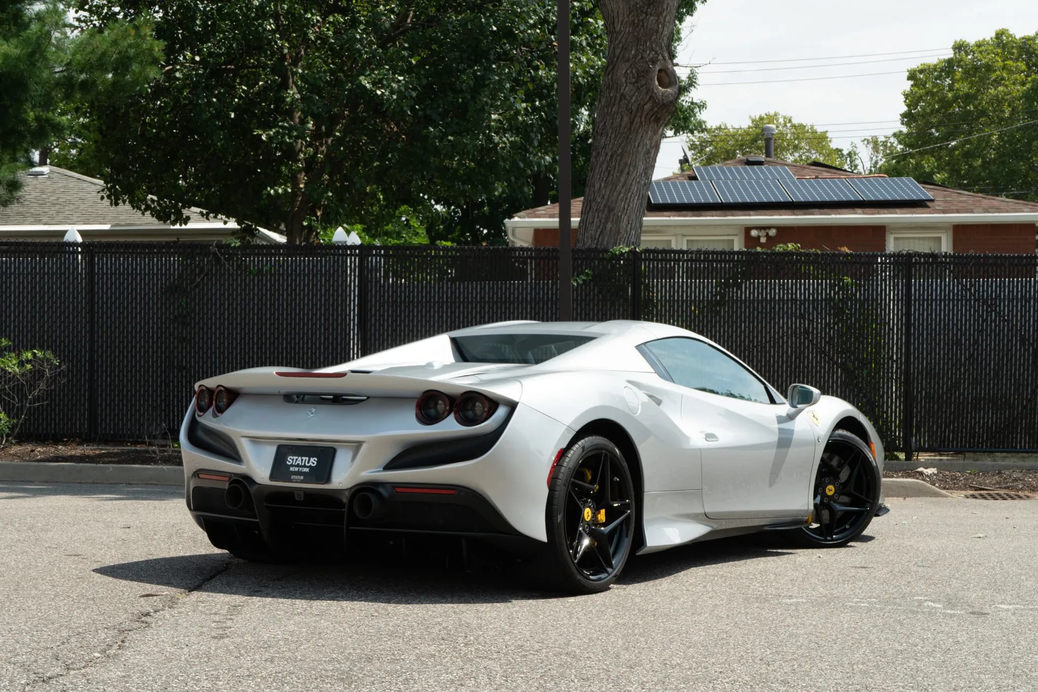 Used 2022 Ferrari F8 Tributo RWD image 13