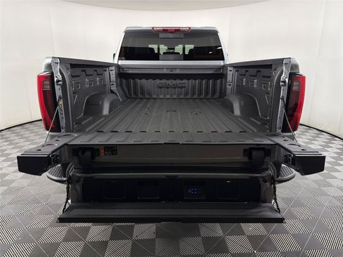 New 2026 GMC Sierra 2500 Denali Ultimate AWD/4WD image 17