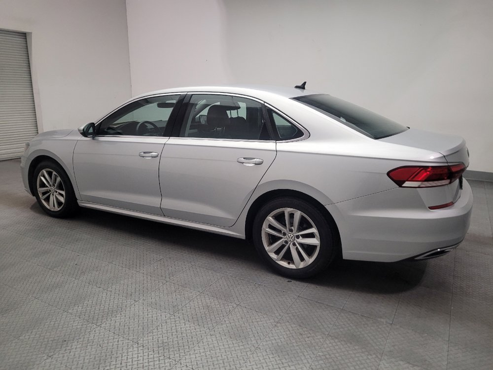 Used 2020 Volkswagen Passat 2.0T SE FWD image 3