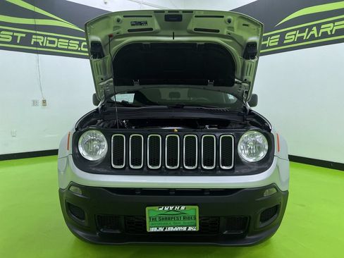 Used 2017 Jeep Renegade Sport w/ Power & Air Group AWD/4WD image 4