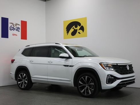 Used 2024 Volkswagen Atlas SEL Premium R-Line AWD/4WD image 1