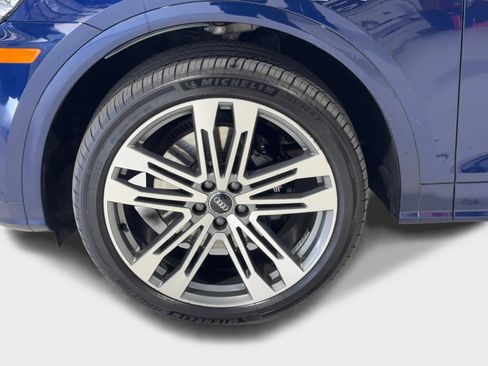 Used 2018 Audi SQ5 Premium Plus w/ Navigation Package image 48