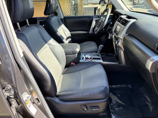 Used 2016 Toyota 4Runner SR5 Premium RWD image 9