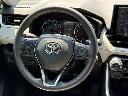 Used 2021 Toyota RAV4 XLE Premium FWD image 13