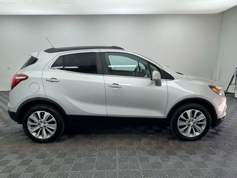 Used 2019 Buick Encore Preferred image 5