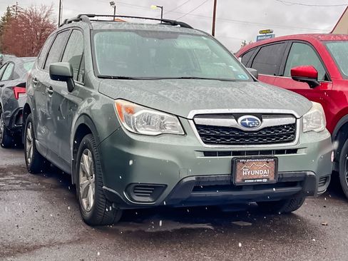 Used 2015 Subaru Forester 2.5i Premium w/ All-Weather Package image 2