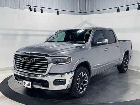 Used 2026 RAM 1500 Laramie AWD/4WD image 8