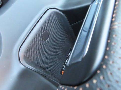 Certified 2025 Chevrolet Silverado 1500 High Country w/ Technology Package image 36