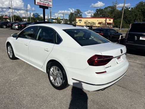 Used 2018 Volkswagen Passat 2.0T SE FWD image 7