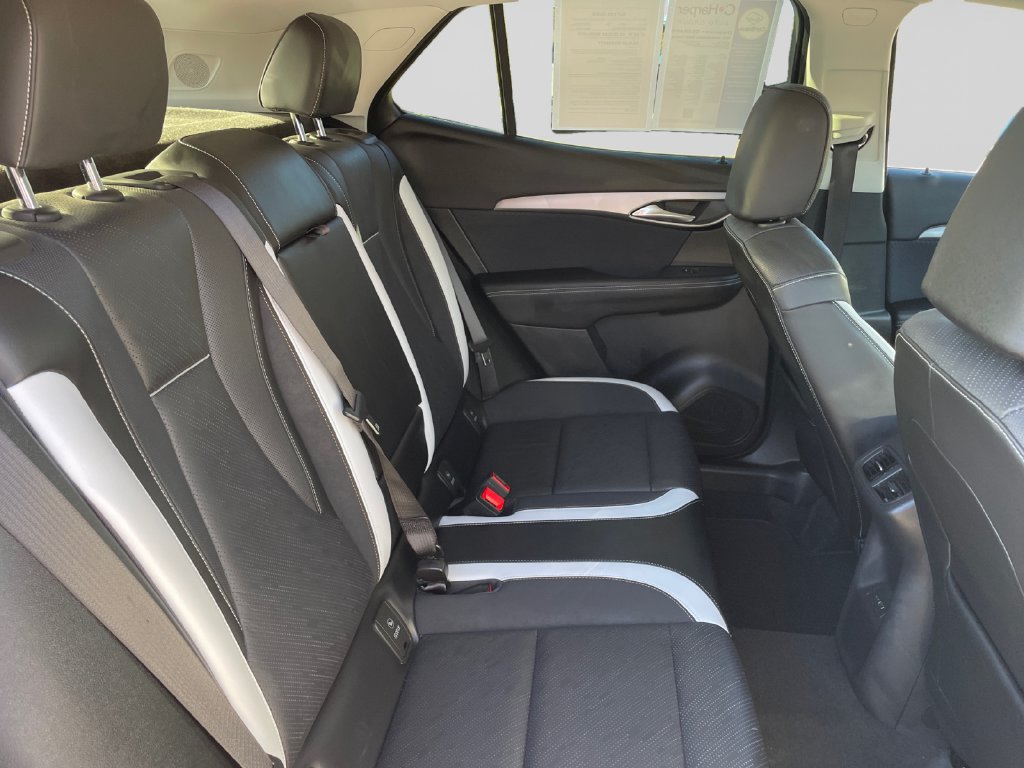 Used 2025 Buick Envision Sport Touring AWD/4WD image 14