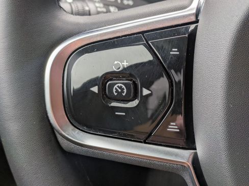 Used 2023 Volvo XC90 B6 Ultimate w/ Protection Package Premier image 13