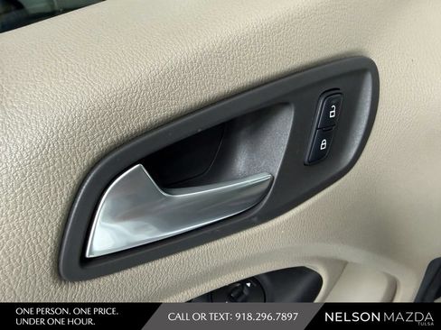 Used 2016 Ford Transit Connect XLT FWD image 18
