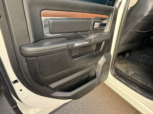 Used 2018 RAM 3500 Laramie image 23