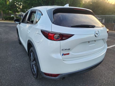 Used 2018 MAZDA CX-5 Touring w/ Preferred Equipment Package FWD image 5