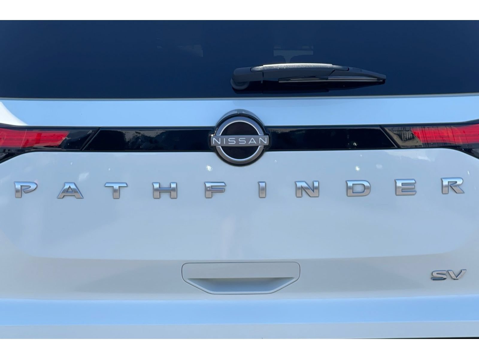 Used 2022 Nissan Pathfinder SV FWD image 51