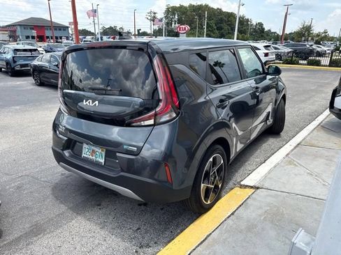 Certified 2024 Kia Soul EX FWD image 2